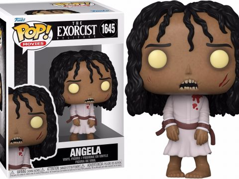 Funko Pop d'Angela (L'Exorciste Believer 2023), avec coupures et robe blanche emblématique, jouée par Lidya Jewett.