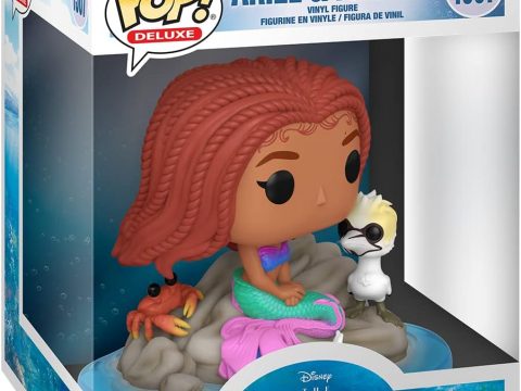 Revivez un moment culte du dessin animé La Petite Sirène avec cette superbe figurine Funko Pop ! 😍 Ariel, coiffant sa chevelure rousse ébouriffée, est assise sur un rocher, accompagnée de ses fidèles amis Sébastien, Polochon et Eurêka.