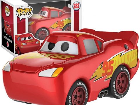 Figurine Funko Pop représentant Flash McQueen, le personnage principal du film d'animation "Cars 3" de Disney (sorti le 2 août 2017).