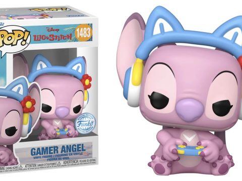 Angel, passionnée de jeux vidéo au charme irrésistible, se démarque par sa manette et son casque bleu à oreilles. Ce personnage attachant de Lilo & Stitch a séduit les spectateurs dès son apparition le 5 janvier 2004 dans le 30ème épisode, lançant une aventure captivante dans l'univers coloré de la série.