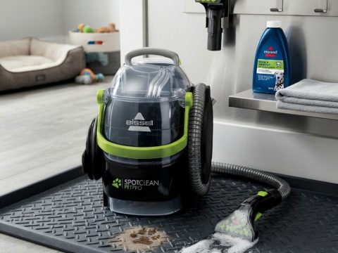 SpotClean Pet Pro 15585 — La shampouineuse portable BISSELL. 750W, 5,8kg. Taches tenaces en un passage. Rangement facile. Solution incluse.