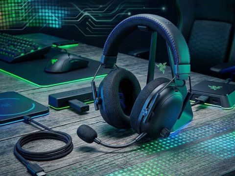Casque Razer BlackShark V3 Pro PS5 — ANC actif, coussins mousse double densité 70h d'autonomie, micro détachable full-band.