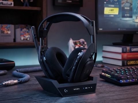 Casque Astro A50 X — PLAYSYNC : passez PS5, Xbox et PC en un clic. HDMI 2.1 4K 120Hz. Audio 24 bits sans fil LIGHTSPEED.
